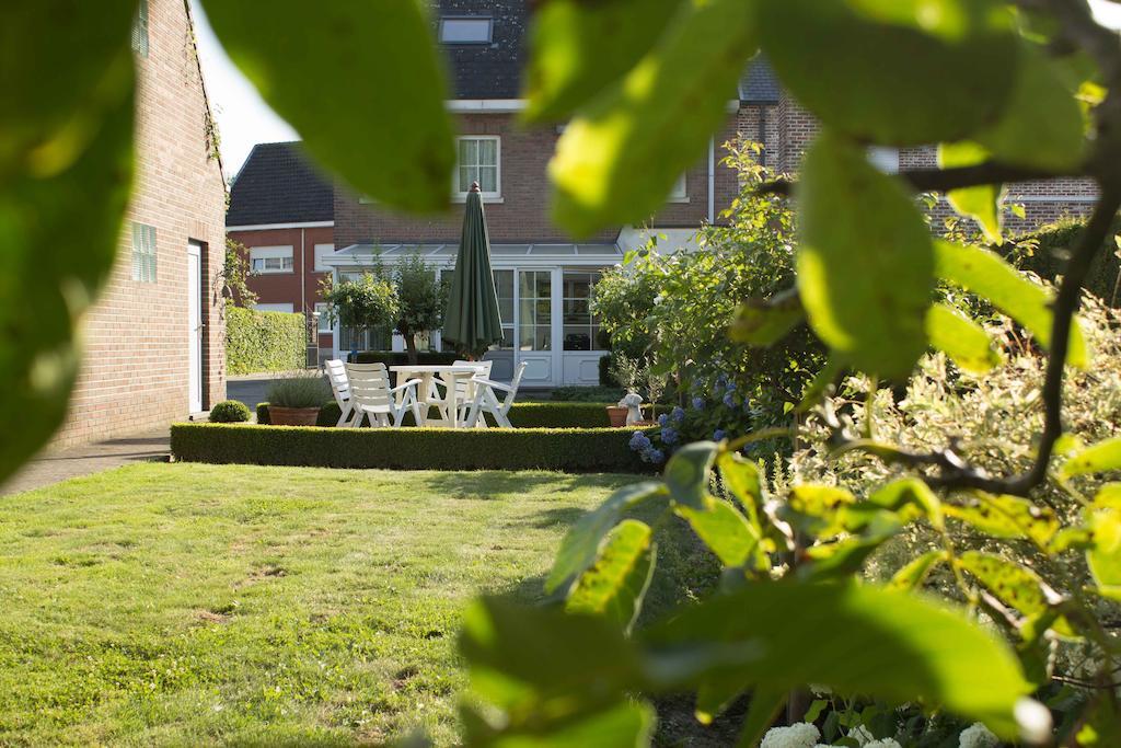 B&B Den Boomgaard Moorsel Exteriör bild